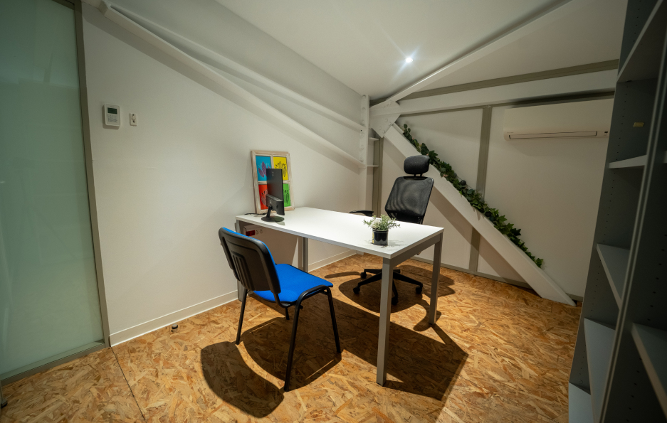 Bureau 15 (Bureau Shadow)